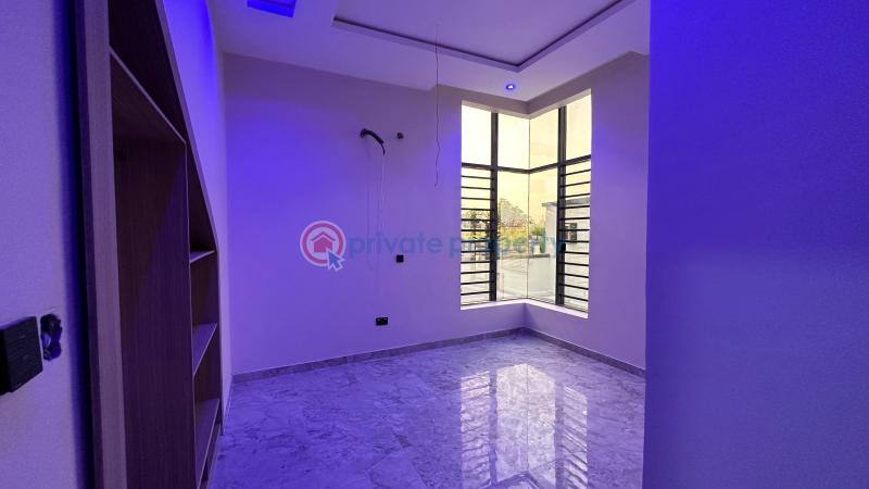 Beautifully built five bedroom detached house with penthouse and maid's room in royal gardens estate, lekki - 8 5 bedroom Detached Duplex For Sale Royal Gardens Estate, Ajah Lekki Lekki Expressway Lagos - 8