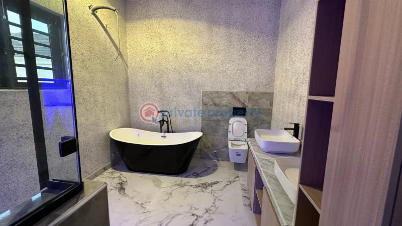 Beautifully built five bedroom detached house with penthouse and maid's room in royal gardens estate, lekki - 15 5 bedroom Detached Duplex For Sale Royal Gardens Estate, Ajah Lekki Lekki Expressway Lagos - 15