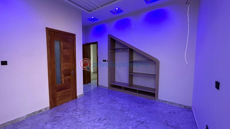Beautifully built five bedroom detached house with penthouse and maid's room in royal gardens estate, lekki - 9 5 bedroom Detached Duplex For Sale Royal Gardens Estate, Ajah Lekki Lekki Expressway Lagos - 9