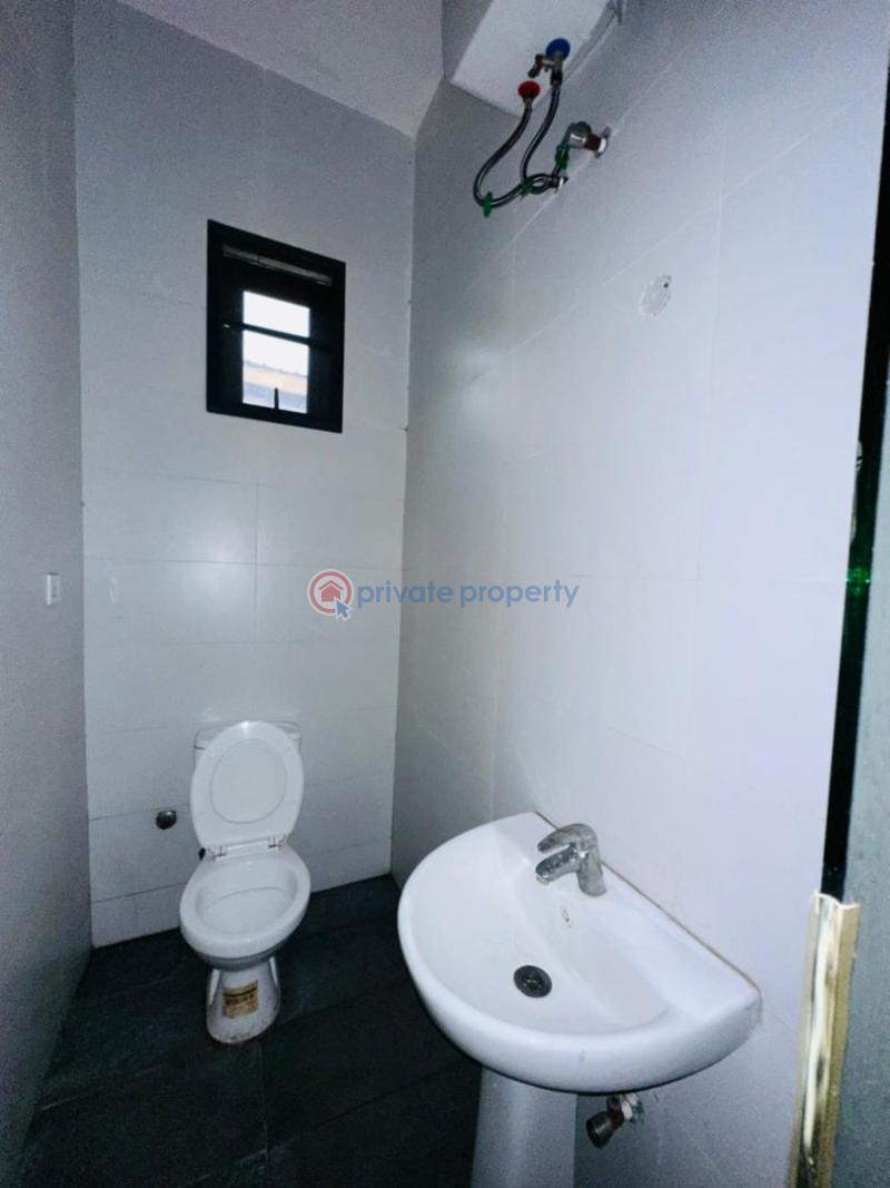 4 bedroom Terraced Duplex For Rent Osapa Lekki Lagos - 11