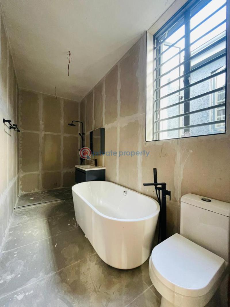 5 bedroom Detached Duplex For Sale Lekki Phase 1 Lagos - 2