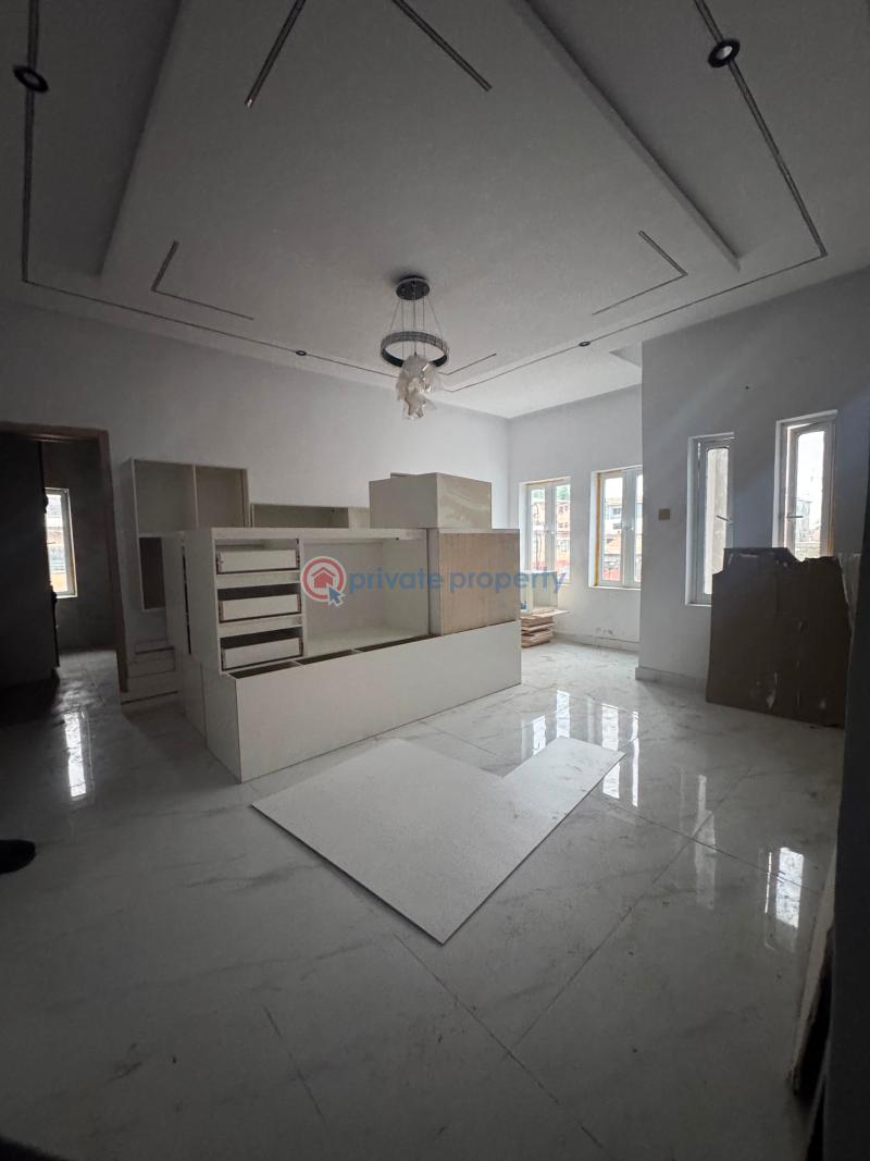 2 bedroom Block Of Flats For Sale Beautifully Crafted 2 Bedroom Apartments , Yaba Yaba Lagos - 6