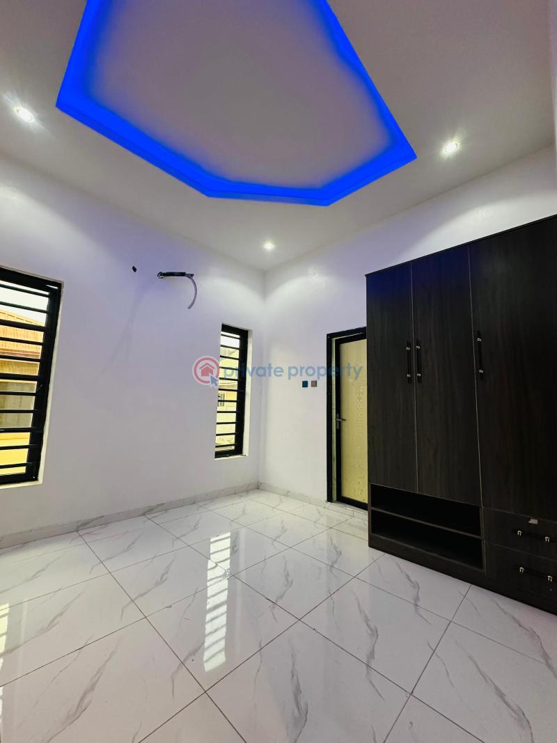 4 bedroom Semi detached Duplex For Sale Gbagada Lagos - 11