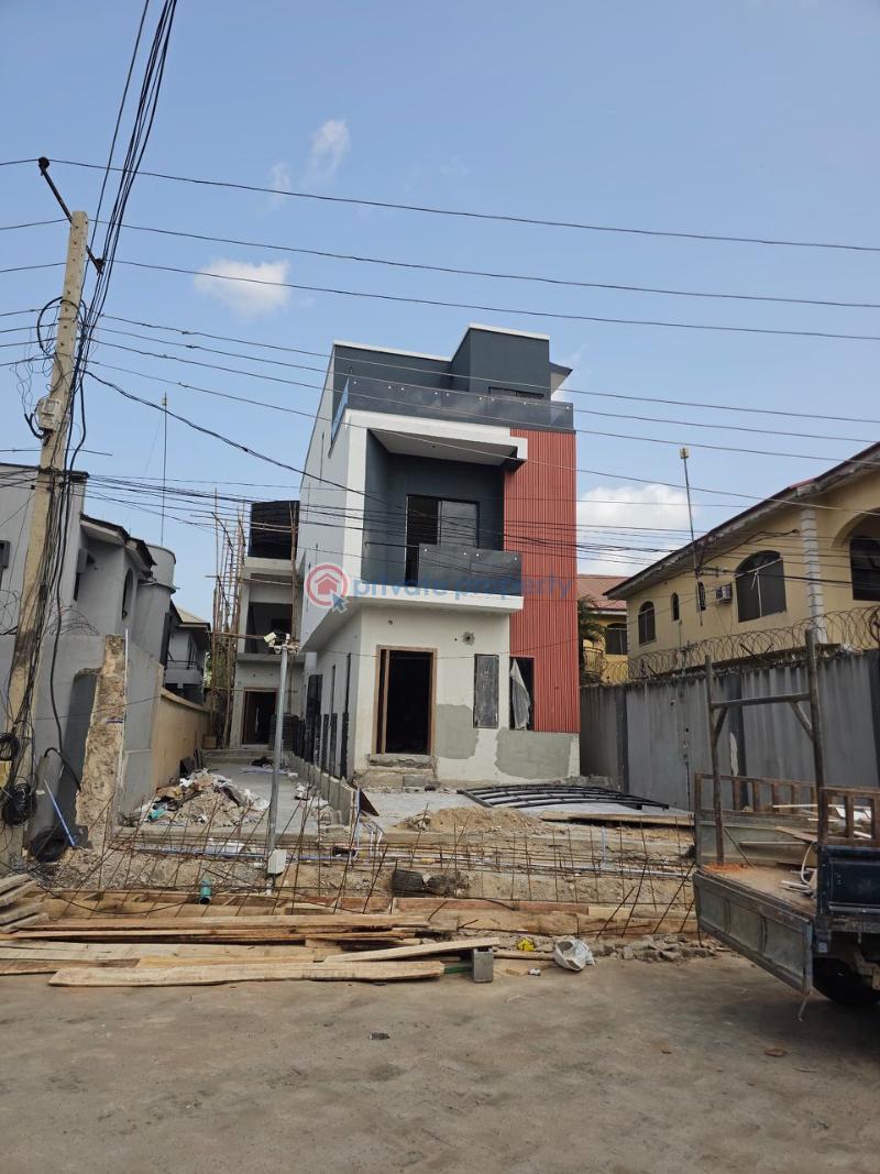 4 bedroom Detached Duplex For Sale Gbagada Central Gbagada Lagos - 0
