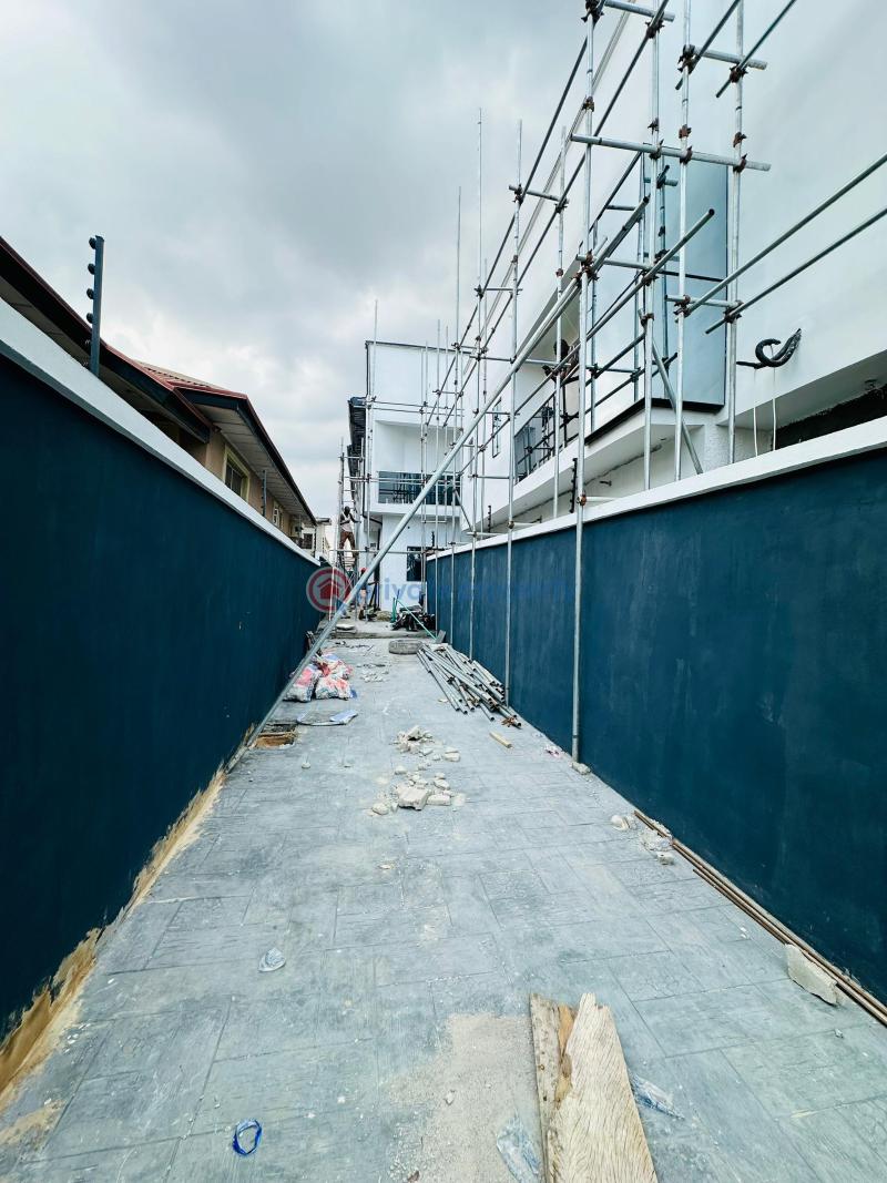 4 bedroom Semi detached Duplex For Sale Gbagada Lagos - 2