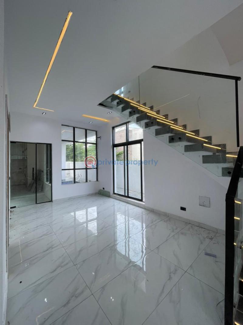 5 bedroom Detached Duplex For Sale Chevron Drive Lekki Lagos - 3
