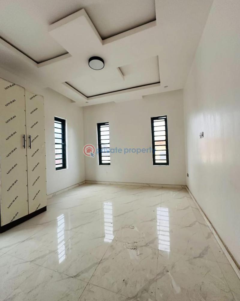 5 bedroom Detached Duplex For Sale Magodo Phase 2 Magodo Kosofe/Ikosi Lagos - 5