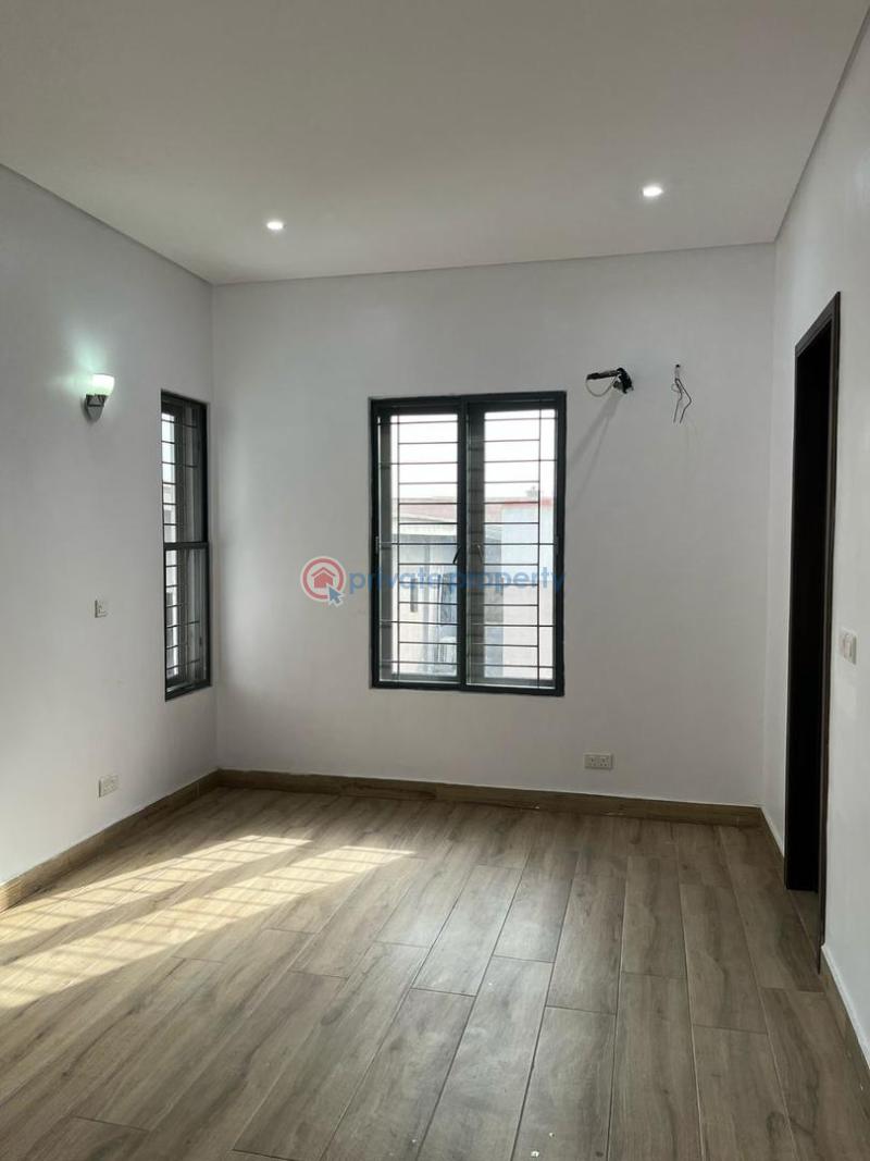 Beautifully crafted 5bedroom detached house - 5 5 bedroom House For Sale Ogudu GRA Ojota Lagos - 5