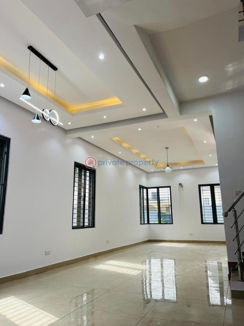 Beautifully crafted 5bedroom detached house - 7 5 bedroom House For Sale Ogudu GRA Ojota Lagos - 7