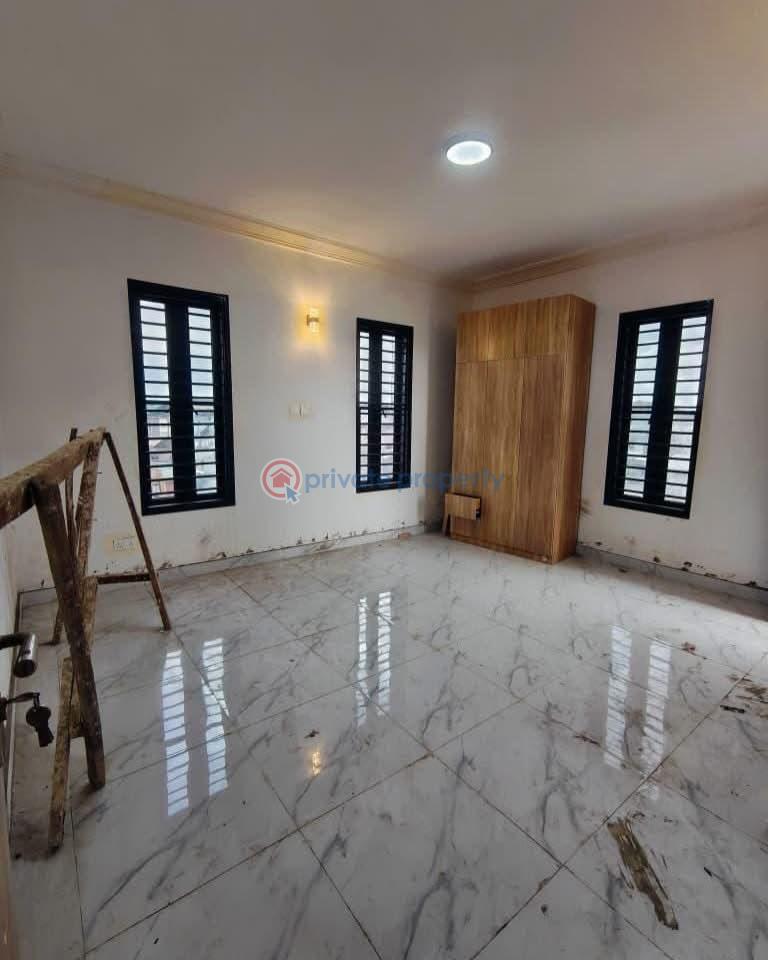 2 bedroom Flat & Apartment For Sale Yaba Lagos - 9