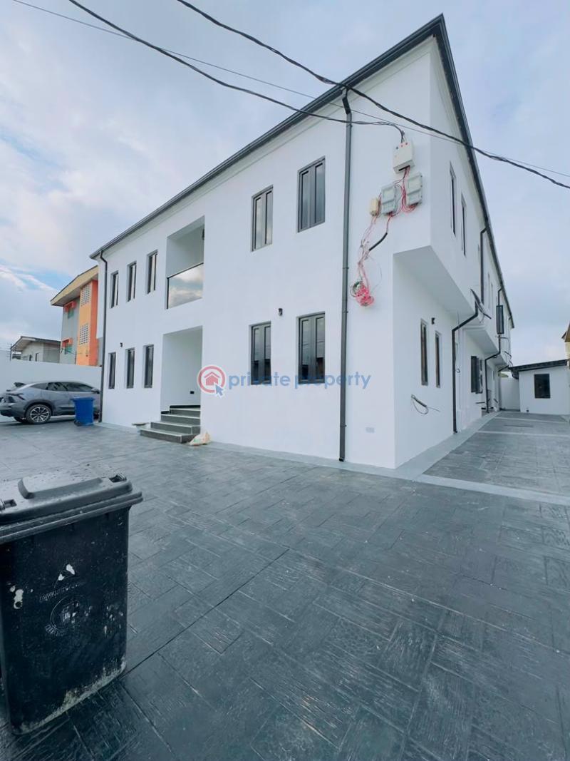 3 bedroom Block Of Flats For Sale Gbagada Central Gbagada Lagos - 2