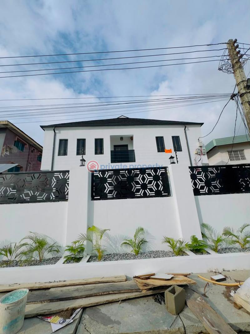 3 bedroom Block Of Flats For Sale Gbagada Central Gbagada Lagos - 0