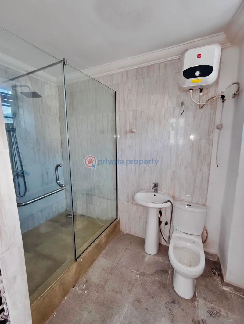 Beautifully designed 3 bedroom apartment plus solar & inverter - 5 3 bedroom Block Of Flats For Sale Yaba Lagos - 5