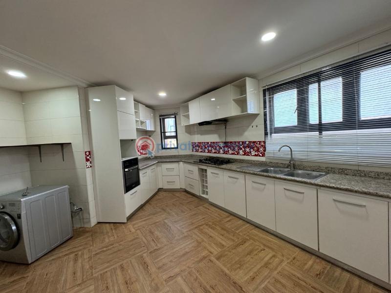 3 bedroom Block Of Flats For Sale Oniru Victoria Island Lagos - 3