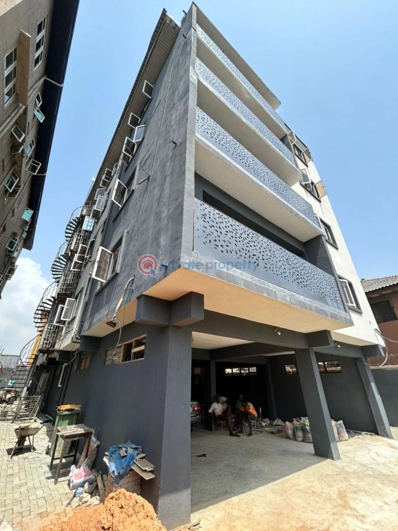 3 bedroom Block Of Flats For Sale Off Funsho Williams Avenue Surulere Lagos - 0