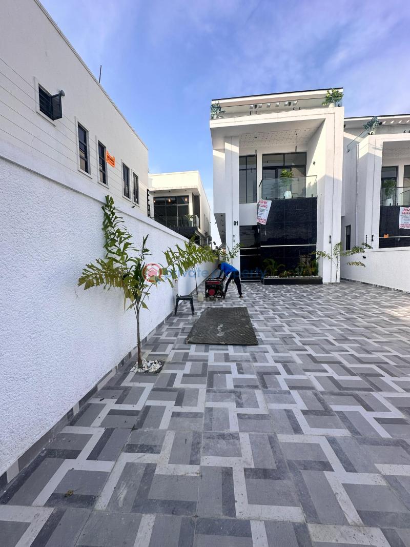 5 bedroom Duplex For Sale Orchid Road Lekki Lagos - 15