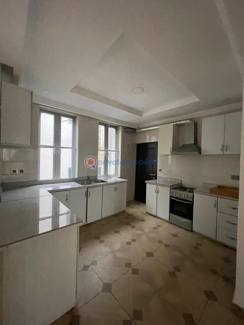 2 bedroom Block Of Flats For Sale Chevron Lekki Lagos - 3