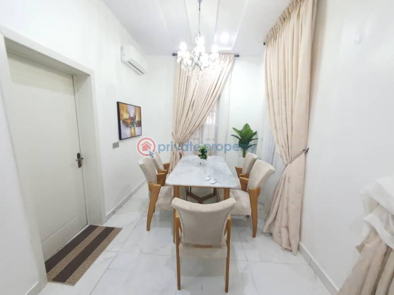 For sale 4 bedroom House Richmond Estate Lekki Phase 1 Lagos (PID