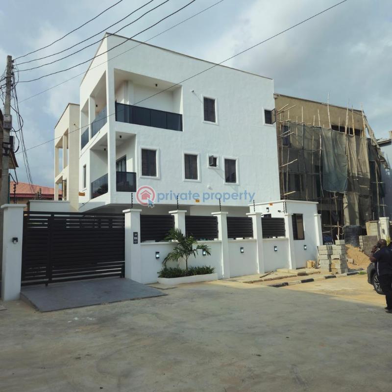 4 bedroom Semi detached Duplex For Sale Omole Phase 1 Ojodu Lagos - 1
