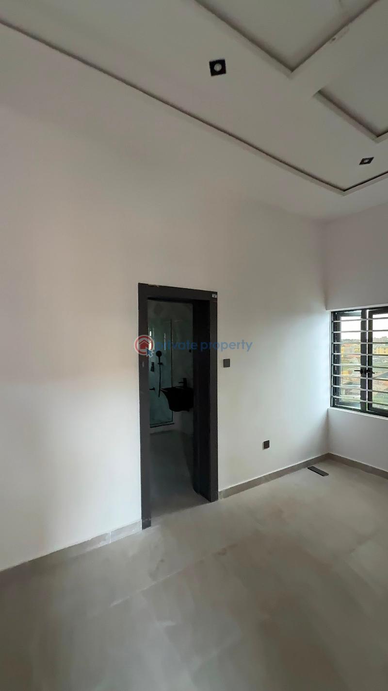 4 bedroom Semi detached Bungalow For Sale Oko Oba Agege Lagos - 8