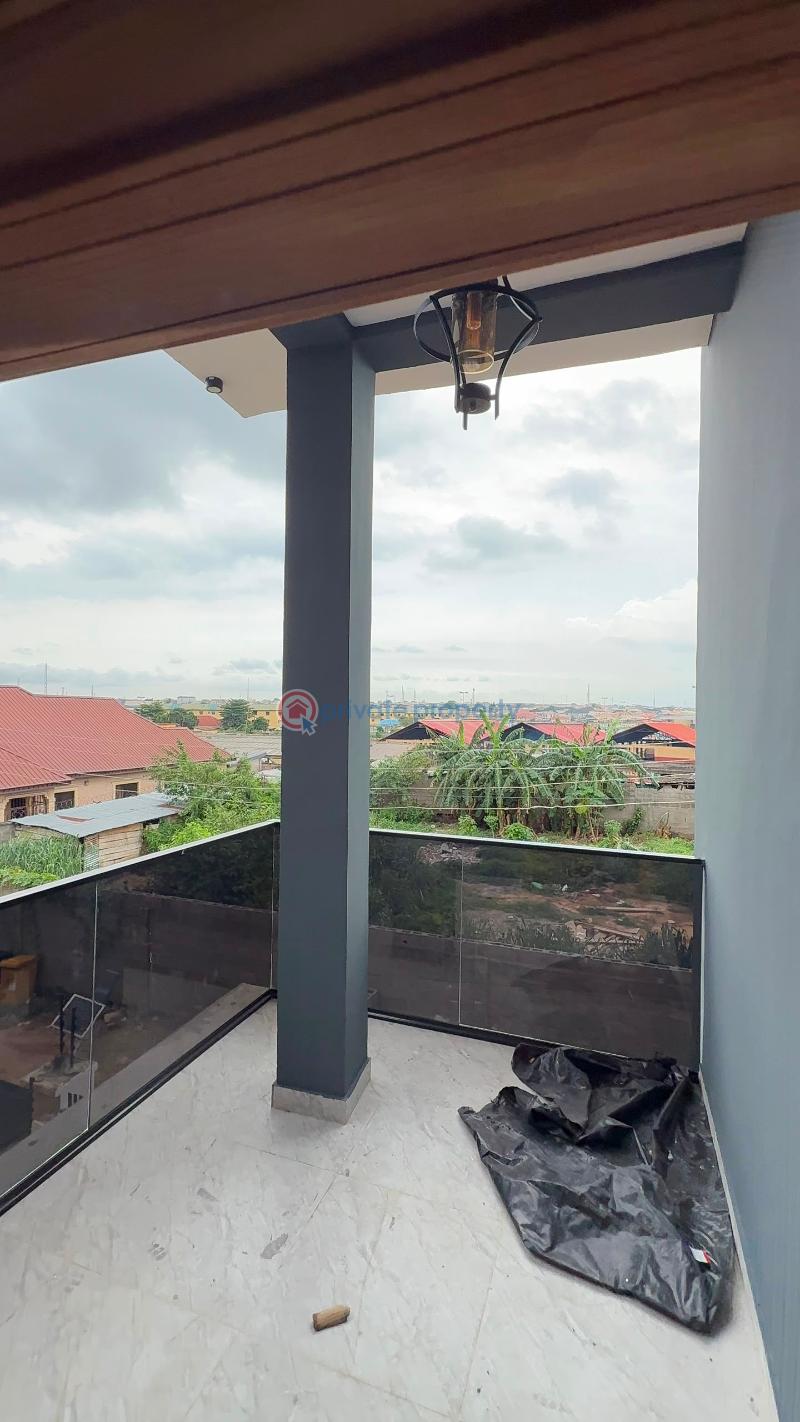 4 bedroom Semi detached Bungalow For Sale Oko Oba Agege Lagos - 2