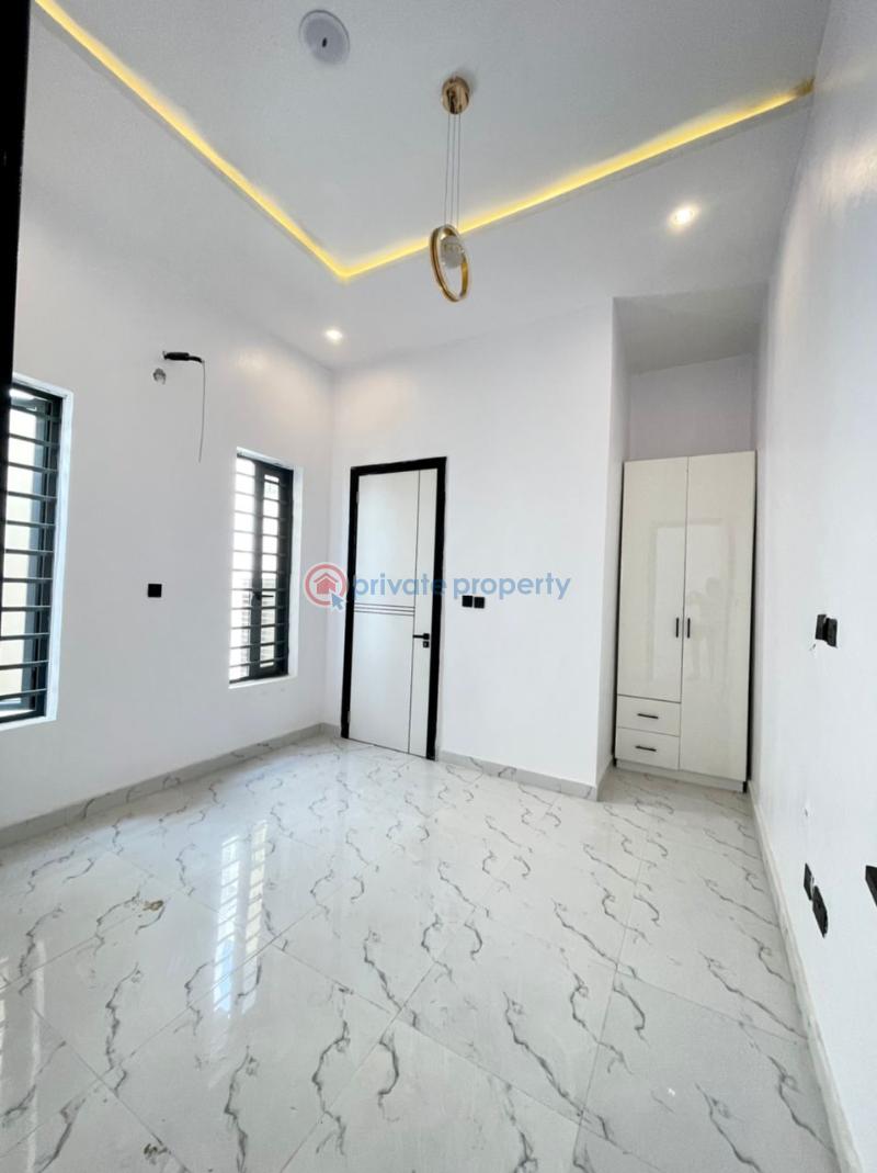 5 bedroom Detached Duplex For Sale Lekki Expressway Lagos - 0