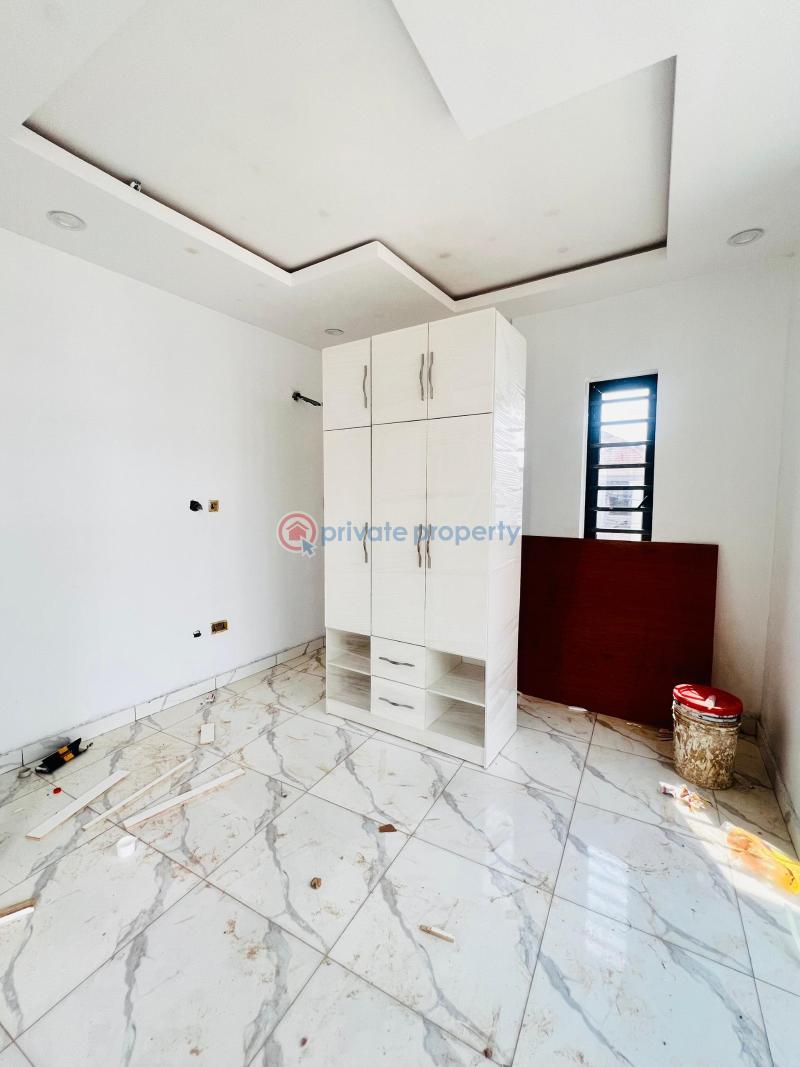 5 bedroom Detached Duplex For Sale Magodo GRA Phase 2 Kosofe/Ikosi Lagos - 1