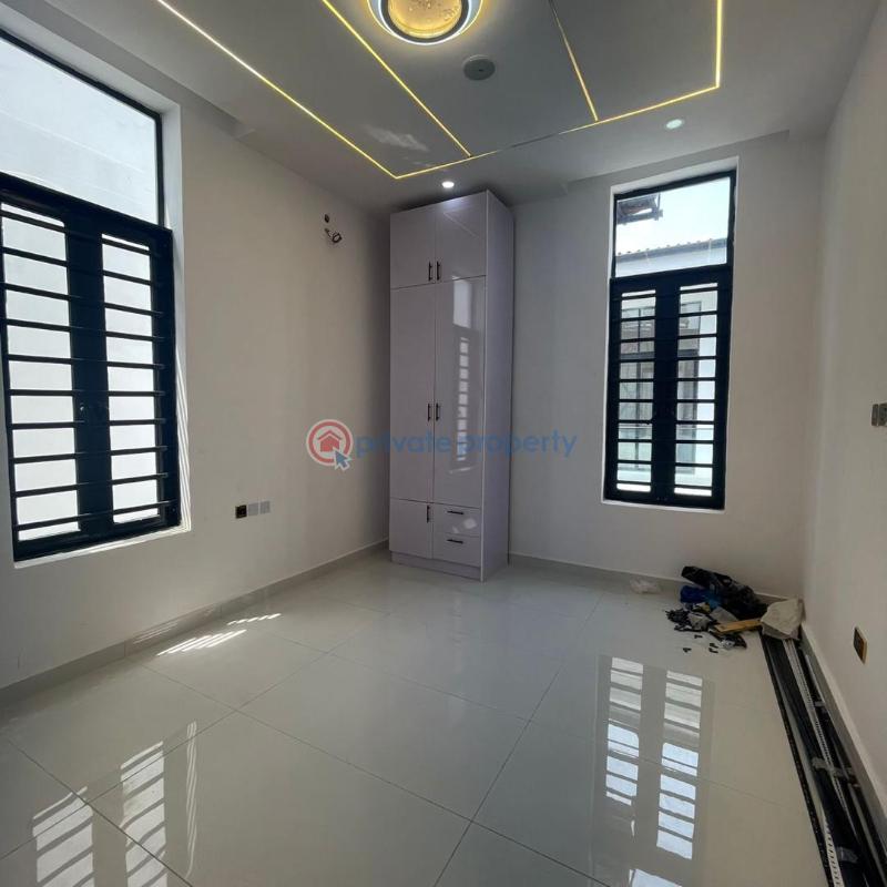 5 bedroom Detached Duplex For Sale Chevron Drive Lekki Lagos - 10