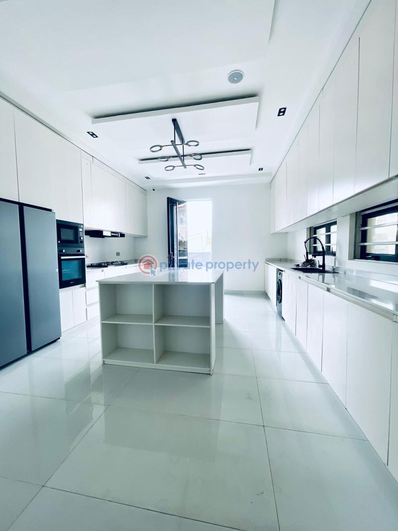 5 bedroom Detached Duplex For Sale Second Toll Gate Lekki Expressway Lagos - 7
