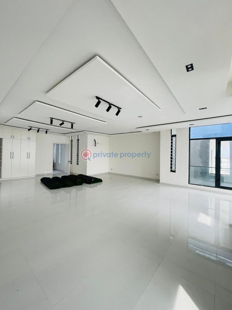 5 bedroom Detached Duplex For Sale 2nd Toll Gate Lekki Lagos - 1