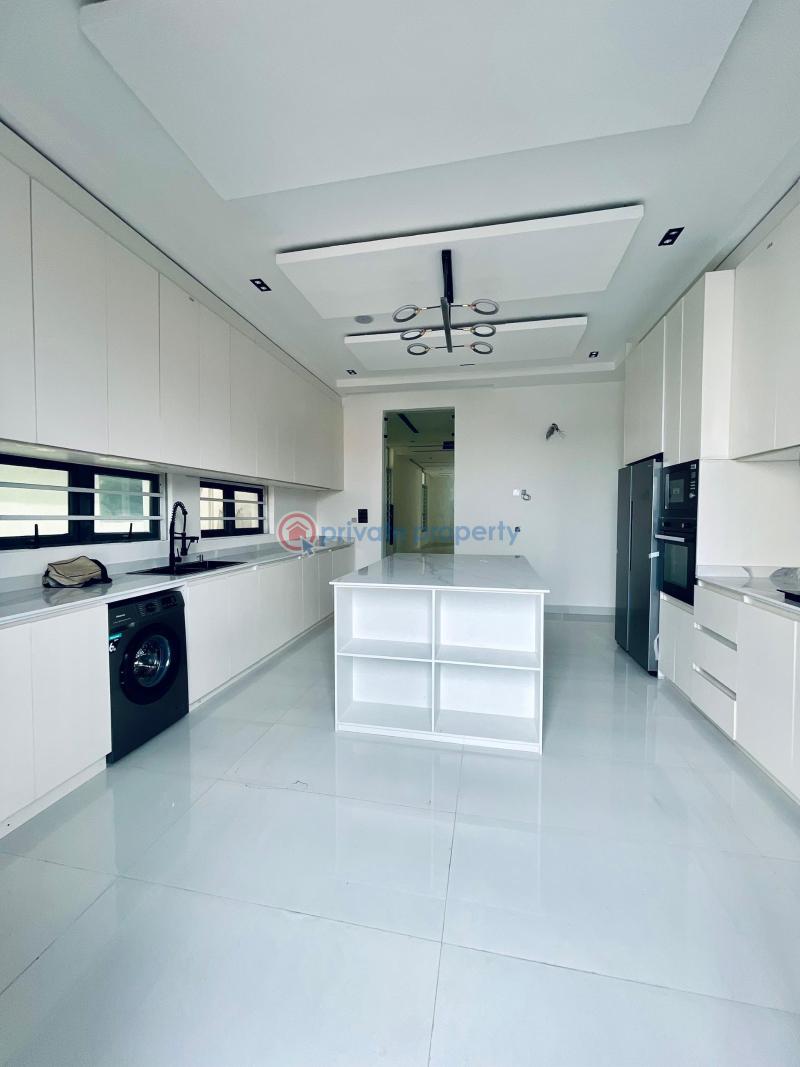 5 bedroom Detached Duplex For Sale 2nd Toll Gate Lekki Lagos - 3