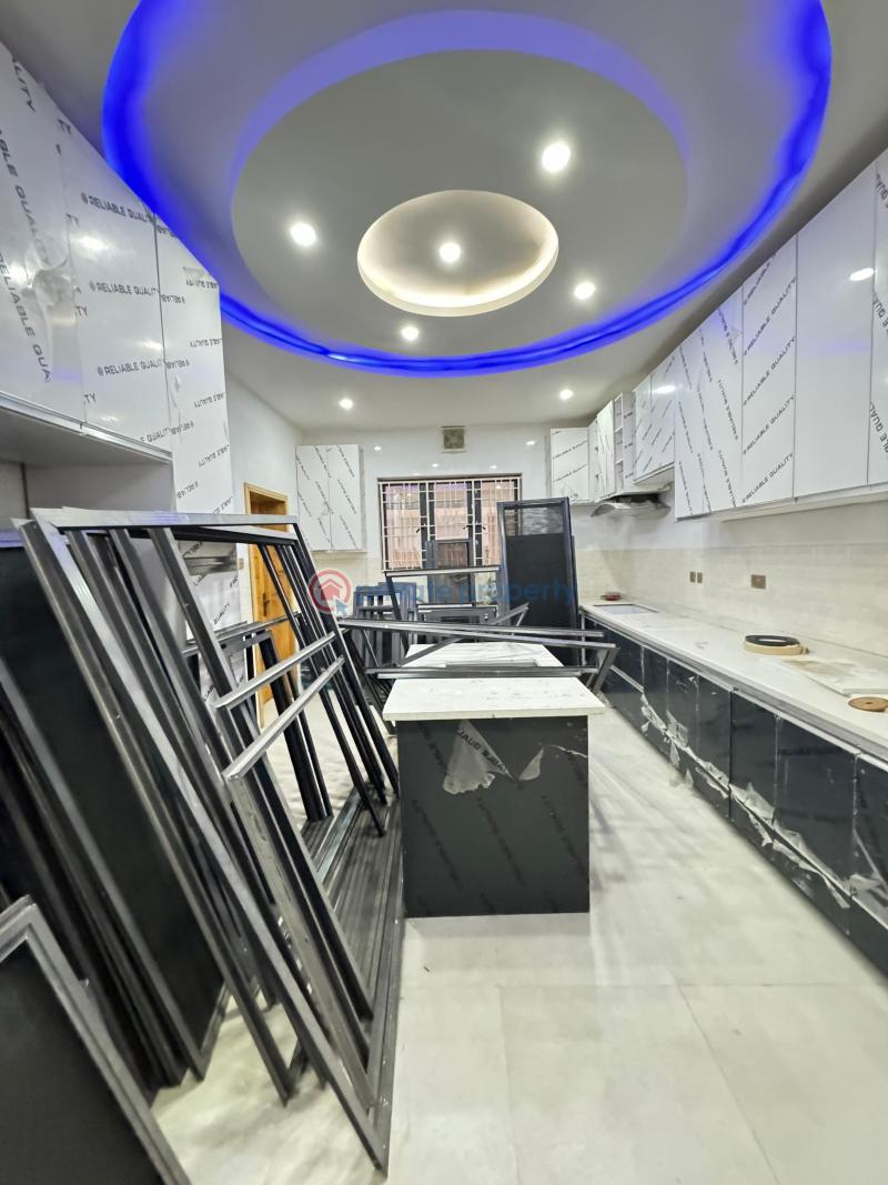 5 bedroom Semi detached Duplex For Sale Omole Phase 1 Ikeja Lagos - 9