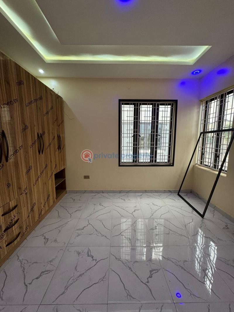 5 bedroom Semi detached Duplex For Sale Omole Phase 1 Ikeja Lagos - 7