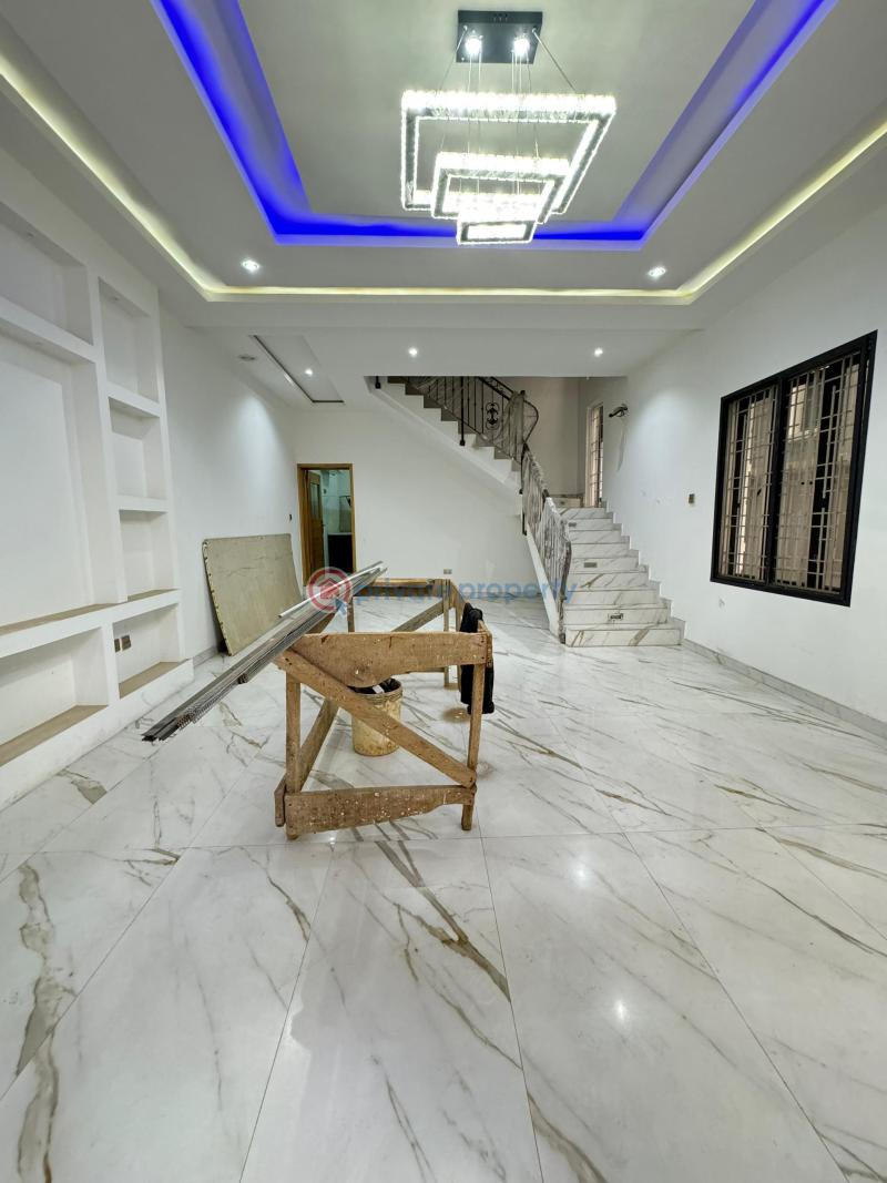 5 bedroom Semi detached Duplex For Sale Omole Phase 1 Ikeja Lagos - 8