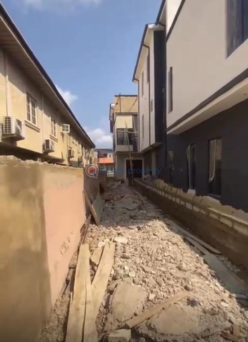 4 bedroom House For Sale Millennium Estate Gbagada Lagos - 8