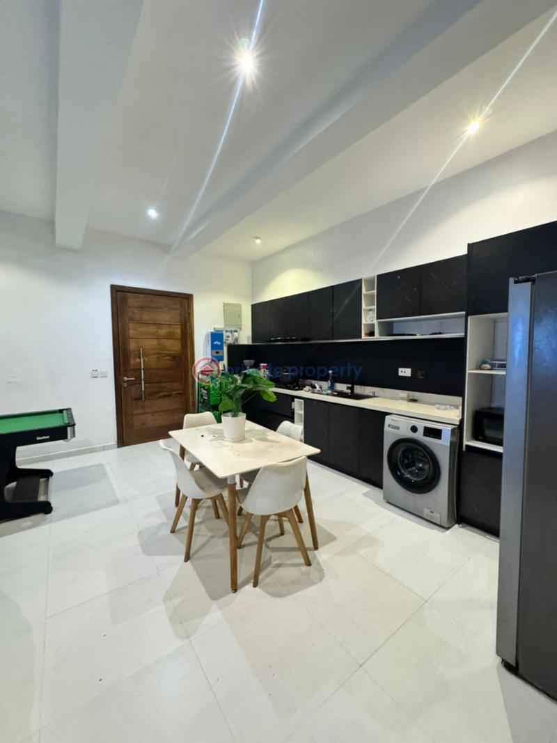 2 bedroom Block Of Flats For Rent Ikate Elegushi Lekki Lagos - 2