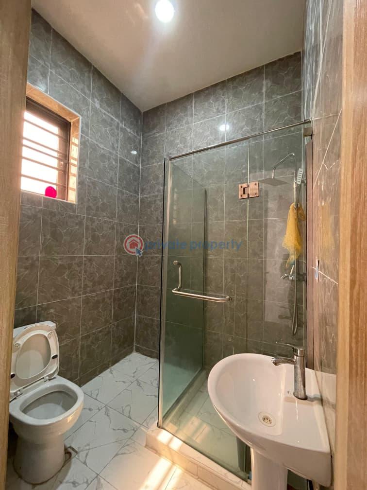 3 bedroom Self Contain For Sale Lekki Phase 1 Lagos - 10