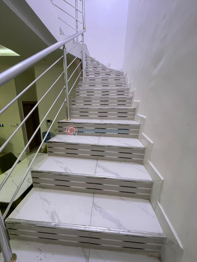 3 bedroom Self Contain For Sale Lekki Phase 1 Lagos - 9