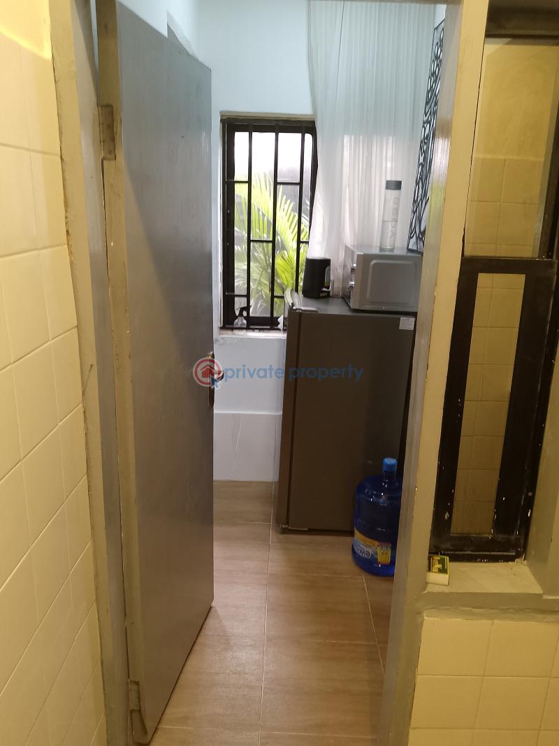 1 bedroom Flat & Apartment For Rent Off Adebayo Doherty Str. Lekki Phase 1 Lagos - 9