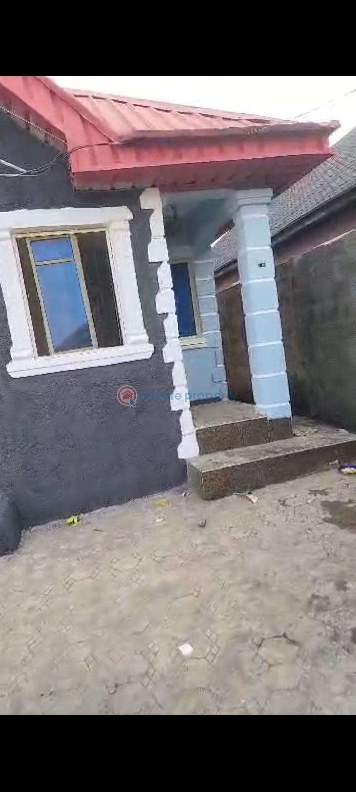 3 bedroom Bungalow For Sale Oreyo, Igbogbo Ikorodu Lagos Igbogbo Ikorodu Lagos - 0