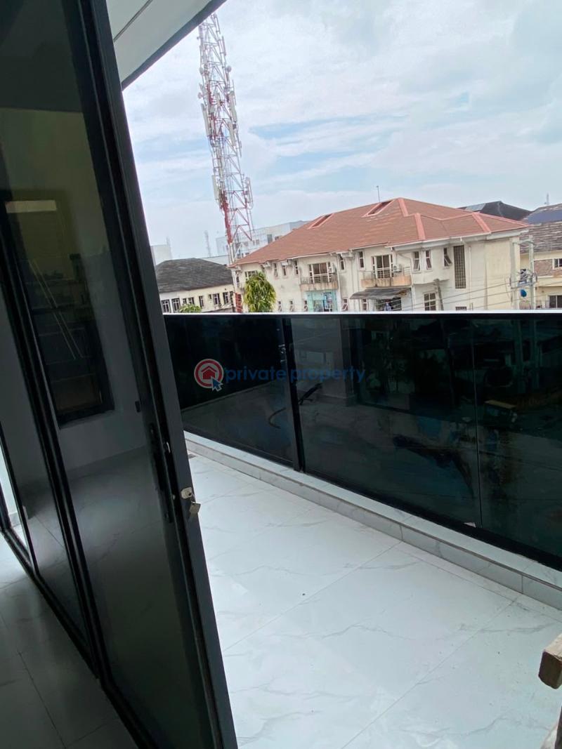 4 bedroom Detached Duplex For Sale Chevron Drive Lekki Lagos - 4