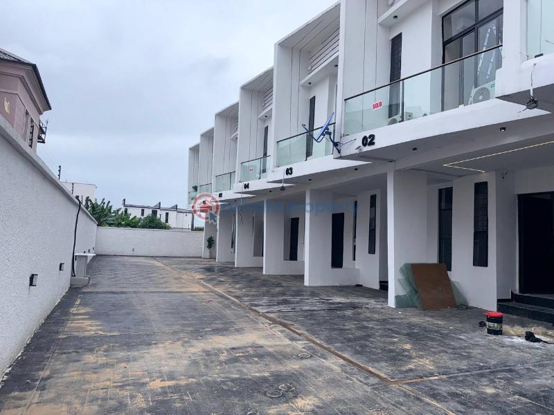 4 bedroom Terraced Duplex For Sale Lekki Scheme 2, Off Coastal Road. Lekki Scheme 2 Ajah Lagos - 1