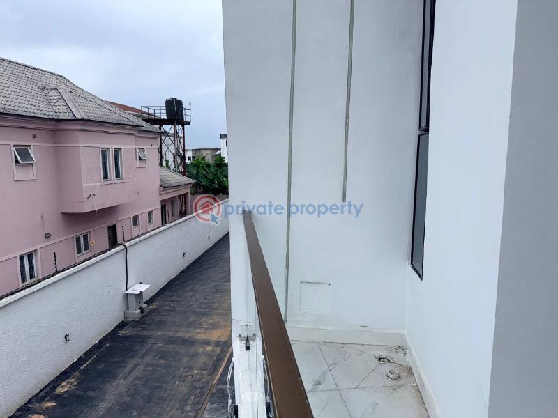 4 bedroom Terraced Duplex For Sale Lekki Scheme 2, Off Coastal Road. Lekki Scheme 2 Ajah Lagos - 9