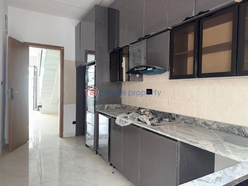 4 bedroom Terraced Duplex For Sale Lekki Scheme 2, Off Coastal Road. Lekki Scheme 2 Ajah Lagos - 4