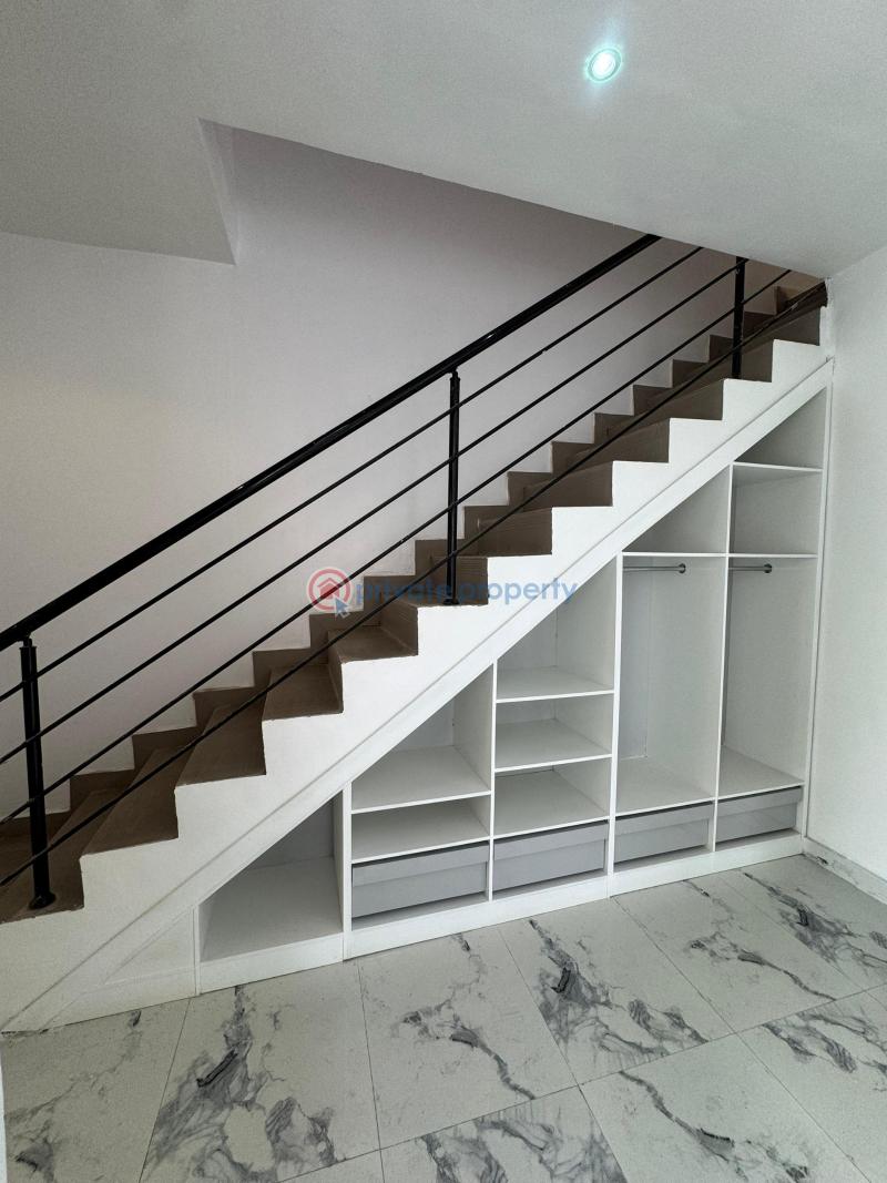 5 bedroom Detached Duplex For Sale Chevron Drive Lekki Lagos - 6