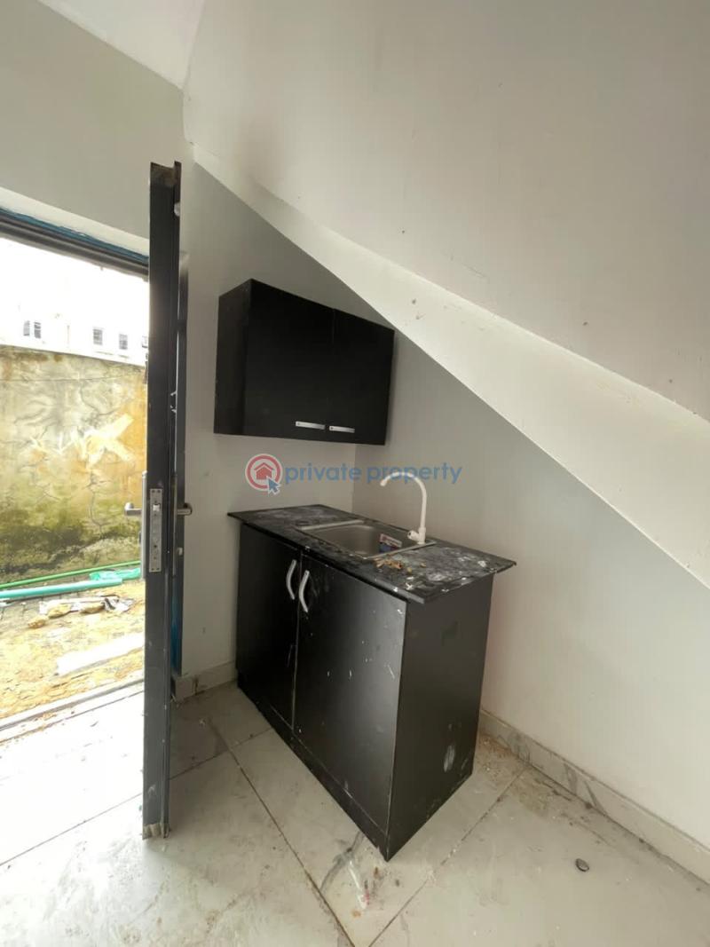 1 bedroom Shared Apartment For Rent Ikate Lekki Lagos - 1