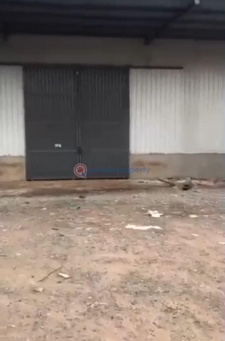 Warehouse For Sale Sagamu / Benin / Ore Expressway Alekunifesowapo Odogbolu Ogun - 1