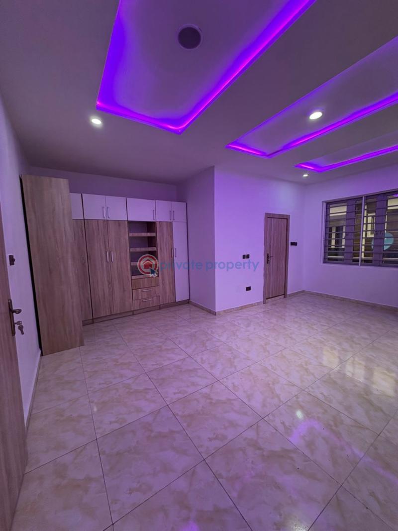 Big master’s bedroom with balcony | royal pine estate, orchid, lekki - 8 1 bedroom Shared Apartment For Rent Orchid Lekki Lagos - 8