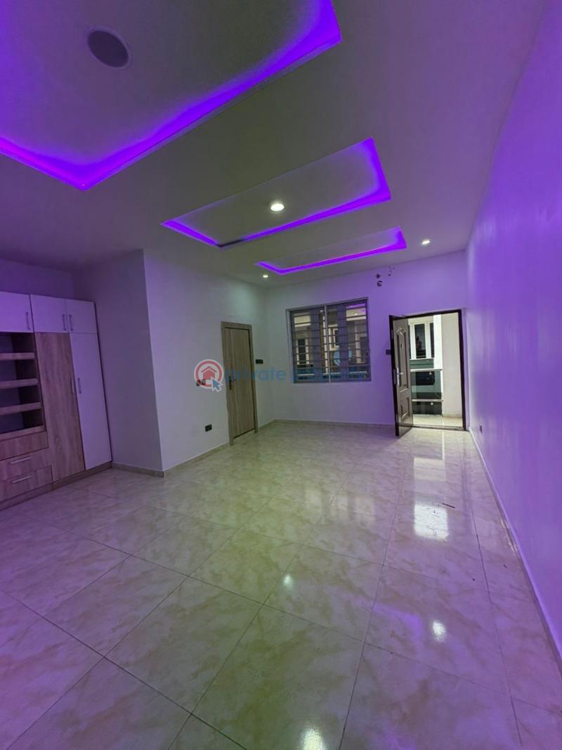 Big master’s bedroom with balcony | royal pine estate, orchid, lekki - 7 1 bedroom Shared Apartment For Rent Orchid Lekki Lagos - 7