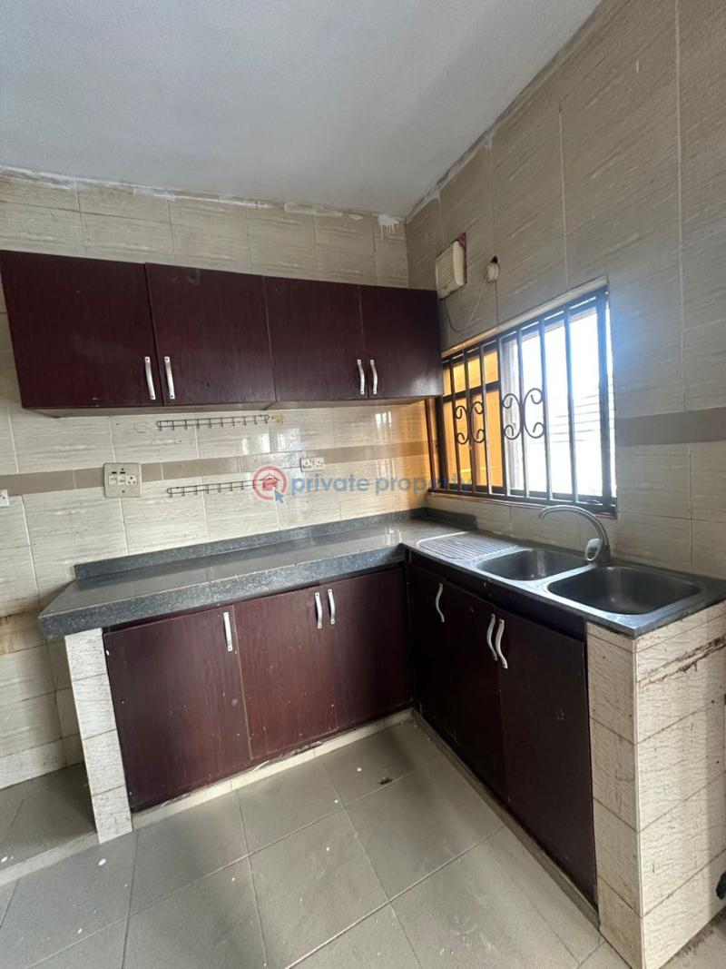 1 bedroom Shared Apartment For Rent Osapa Lekki Lagos - 3